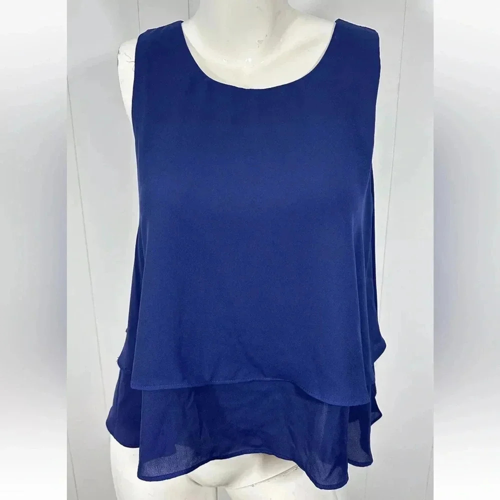 NWT STELLA LUCE Navy Lined Slit Back Layered Sleeveless Top Blouse Sz M